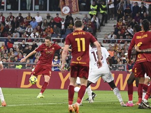 AS Roma Vs Salernitana Tuntas 2-2