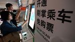 Canggih! Naik Kereta di Beijing Cukup Scan Telapak Tangan