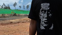 Operator ekskaavator asal Balikpapan yang terlibat pengerjaan di salah satu site IKN, Rahman Maulana menyebut salah satu kendala pelibatan warga lokal sebagai pekerja karena upah pekerja non ahli tak sebanding dengan biaya hidup di Kaltim. Sehari pekerja ditawarkan upah sekitar Rp100 ribu - Rp150 ribu untuk pekerja non ahli, ujarnya.  
