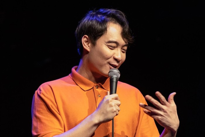 Gara-gara Membuat Lelucon Soal China, Komedian Uncle Roger di-ban dari Weibo