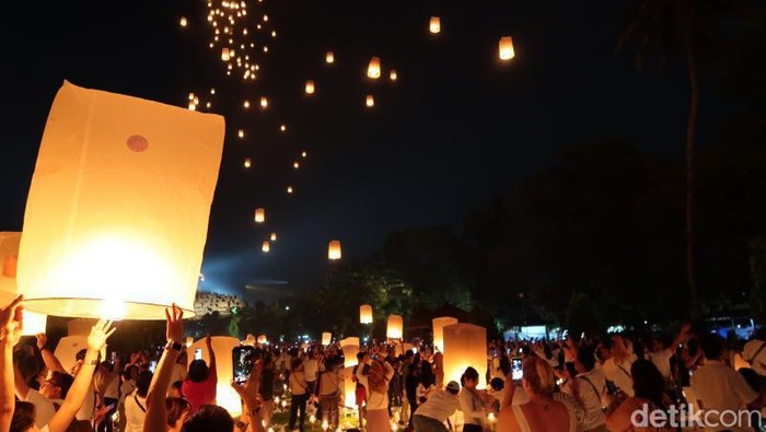 Dalam rangka perayaan Waisak 2023, Candi Borobudur menggelar Festival Lampion pada 4 Juni 2023. Lalu, berapa harga tiket Festival Lampion Borobudur 2023?