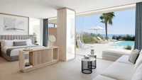 Pada urutan ke sembilan, terdapat resort lainnya yang dikelola oleh Ikos, yakni Ikos Andalusia yang berada di Spanyol. Penginapan ini juga memiliki tema nyaris serupa dengan Ikos Dassia di Yunani. Arsitektur warna putih dan menghadap ke pantai dan laut secara langsung jadi daya tarik menarik di sini. (Foto: ikosresorts.com)  
