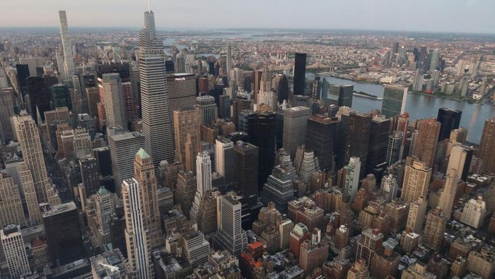 New York, AS dikenal sebagai kota metropolitan dengan gedung-gedung pencakar langit yang tinggi. Dibalik itu, ilmuwan mengungkapkan ini akan tenggelam karena menopang terlalu banyak gedung.