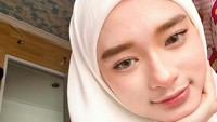 Inara Rusli juga aktif di dunia saham yang memberikannya keuntungan besar. Foto: Instagram Inara Rusli