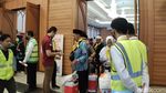 Labaik Allahumma Labbaik! 395 Jemaah Haji Kloter 1 Jakarta Berangkat ke Tanah Suci