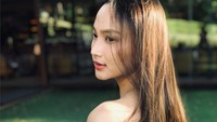 Sementara itu, harga tiket kategori termahal Ultimate Experience yang semula Rp 11 juta ia patok menjadi Rp 21 juta. (Foto: Instagram @lyciejo)