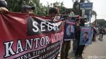 Masyarakat Sumbawa Barat Geruduk Kantor Medco