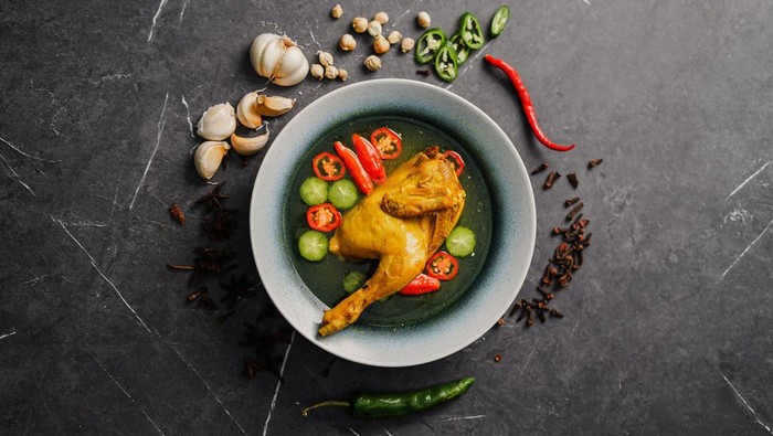 Mencicipi Makanan Nusantara dari Seluruh Penjuru Indonesia, Ada di Resto Ini! Shankara adalah Restoran terbaru di Kota Bandung. Restoran ini memiliki ratusan menu makanan dan minuman dengan sajian nusantara.