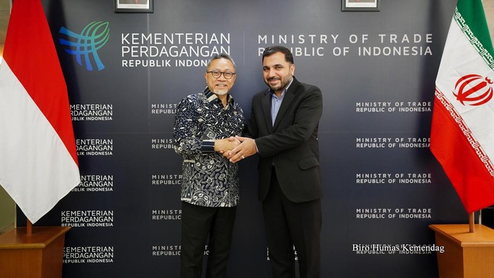 Mendag Terima Kunjungan Menteri Iran Isa Zarehpur Mendag Zulhas menerima kunjungan Menteri Teknologi Informasi dan Komunikasi Republik Islam Iran, Isa Zarehpur di Kantor Kementerian Perdagangan, Jakarta.