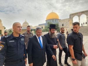 Israel akan Ubah Status Quo Masjid Al Aqsa sampai Babi Haram Dimakan