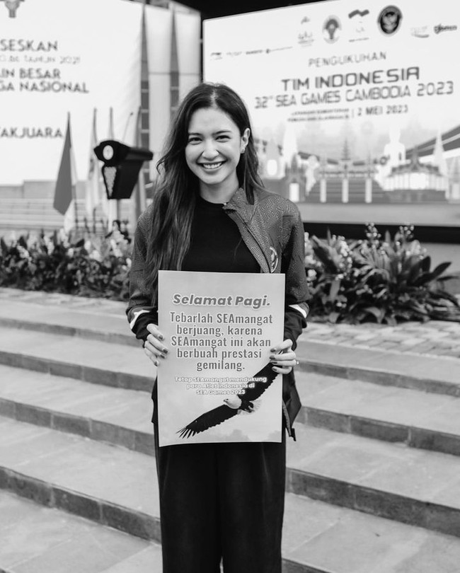 Selamat bergabung Kak @miktambayong sebagai Tenaga Ahli @kemenpora Komunikasi Publik kami! Semoga jadi energi yang produktif dan terus meningkatkan semangat kepemudaan dan olahraga bersama Kemenpora RI! tulis Dito Ariotedjo di Instagram selagi mengunggah potret mereka.Foto: Instagram Mikha Tambayong