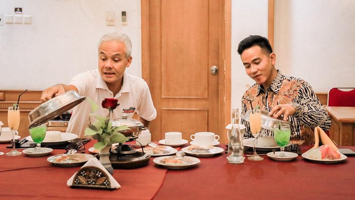 Momen Ganjar dan Gibran Makan Malam