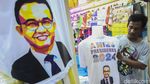 Penjualan Atribut Partai di Pasar Senen Mulai Meningkat