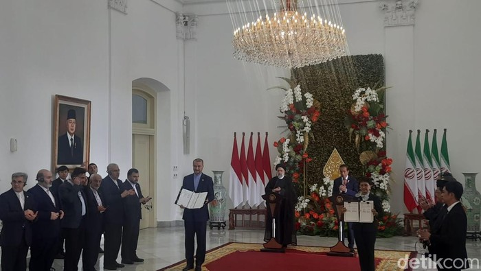 Pertemuan Jokowi dan Presiden Iran