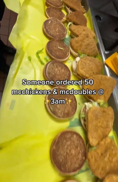 Pegawai Restoran Curhat Layani Pesanan 100 Burger Jam 3 Pagi