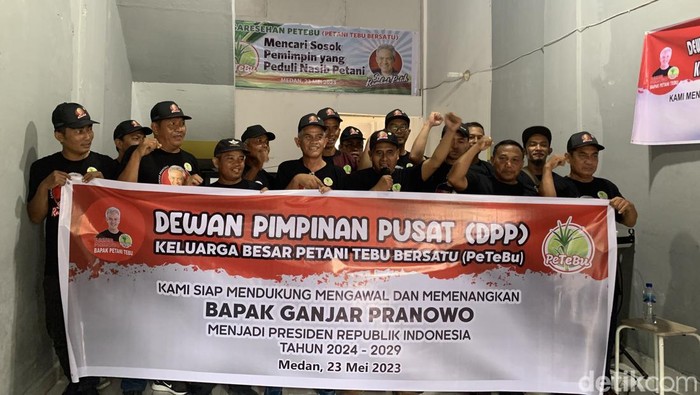 Petebu saa deklarasi dukungan ke Ganjar Pranowo. (Kartika Sari/detikSumut)