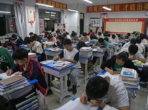 Negara Ini Rombak Aturan Pendidikan! PR Dikurangi-Tak Ada Ujian Seleksi