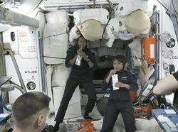 Potret Astronot Perempuan Arab Saudi Pertama yang ke Luar Angkasa