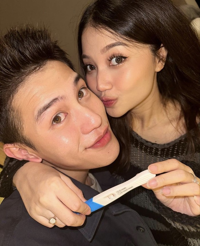 Romantisnya Julian Jacob dan Mirriam Eka ketika Makan Malam Bersama Romantisnya Julian Jacob dan Mirriam Eka ketika Makan Malam Bersama