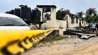 Lokasi kebakaran itu kini telah digaris polisi dan dalam penyelidikan terkait penyebab kebakaran.  