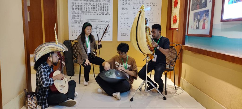 Tim Sasando Indonesia dalam pertukaran budaya di China