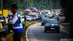 Truk Patah Baut Roda, Tol JORR Pondok Ranji-Pondok Pinang Macet