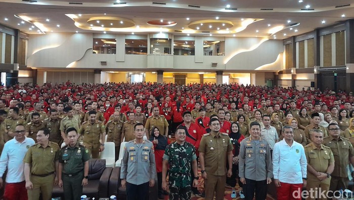 Wali Kota Medan Bobby Nasution mengumpulkan jajarannya. (Nizar Aldi/detikSumut)