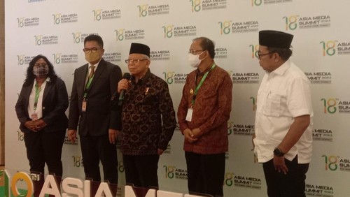Wapres Maruf Amin di acara Asia Media Summit ke-18 di Grand Hyatt Hotel, Nusa Dua, Badung, Bali, Selasa (23/5/2023). (Triwidiyanti/detikBali)