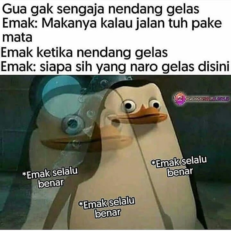 Aksi ibu-ibu suka bikin kangen dan ketawa sendiri. Meme mana nih yang paling emak kamu banget?