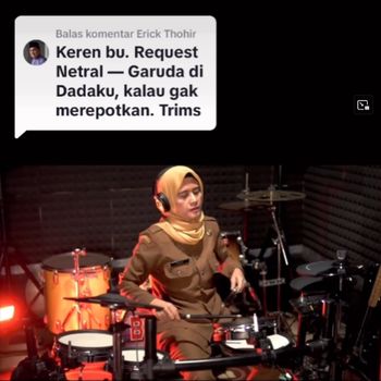 Aksi Desy Hariyanti bermain drum membawakan lagu Coldplay viral di media sosial.
