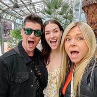 Pasangan tersebut kemudian merespon komentar negatif dari netizen, “tidak semua orang akan mengerti dan itu oke-oke saja. Berkata penuh cinta dan jadilah sabar satu sama lain.” Foto: dok. Instagram/@campthrouple