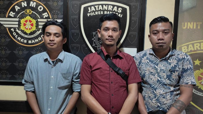 Tiga karyawan leasing PT SMS Finance di Kabupaten Banggai, Sulawesi Tengah (Sulteng) ditangkap usai menarik paksa mobil nasabahnya bernama Harjun Labongkeng.