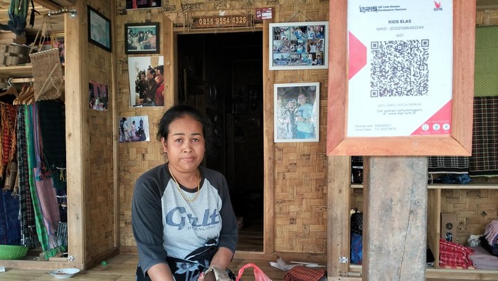 Belanja UMKM di Baduy Pakai Cashless