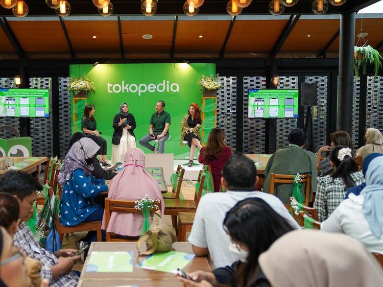 Beli Produk di Tokopedia, Kini Bisa Coba Secara Virtual
