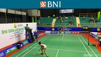 Kota Surabaya menjadi tuan rumah seri ketiga BNI Sirnas 2023. Ajang bulutangkis buat para pemain muda ini digelar pada 22-27 Mei di tiga venue. Foto: M. Resha Pratama/detikcom