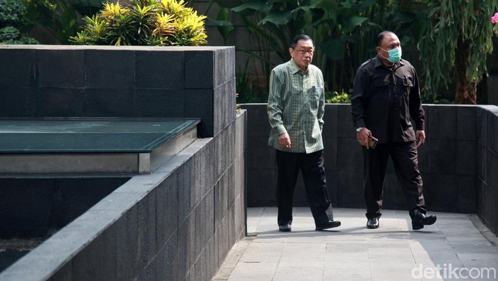 Bos Maspion Group Alim Markus Penuhi Panggilan KPK Direktur Utama PT Indal Alumunium Industry atau Maspion Group, Alim Markus, tiba di Gedung KPK, Jakarta, Rabu (24/5/2023). Alim Markus diperiksa terkait kasus gratifikasi mantan Bupati Sidoarjo Saiful Ilah.