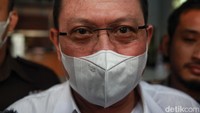 Kepada wartawan Hasbi mengatakan, akan mentaati proses hukum.