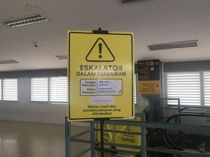 Duh! Eskalator di Stasiun Duri Mati, Perbaikan Masih Tunggu Spare Part
