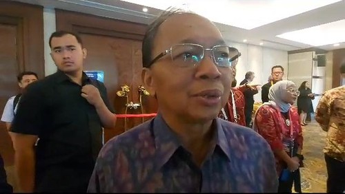 Gubernur Bali Wayan Koster di acara Indonesia Tuna Conference (ITC) dan 7th International Coastal Tuna Business Forum (ICTBF-7), di Padma Legian, Kuta, Badung, Rabu (24/5/2023). (Triwidiyanti/detikBali)