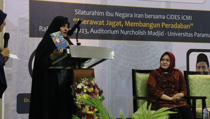 Ibu Negara Iran Jamileh Alamolhoda Beri Kuliah Umum di Universitas Paramadina (dok Istimewa)
