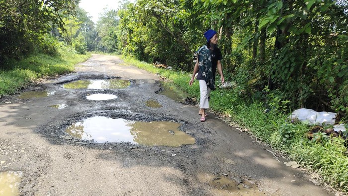 Jalan rusak di Lebak, Banten (Fathul-detikcom)