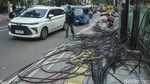Dinas Bina Marga DKI Pangkas Kabel Semrawut