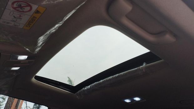 Kia Carens 6 seater
