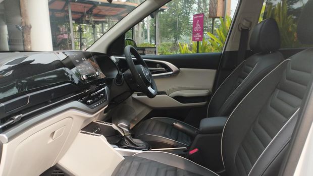 Kia Carens 6 seater