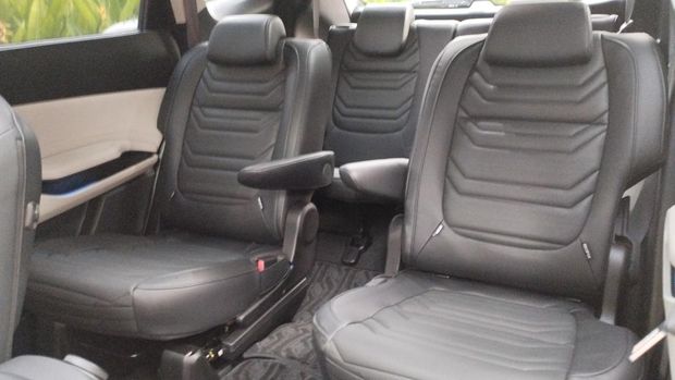 Kia Carens 6 seater
