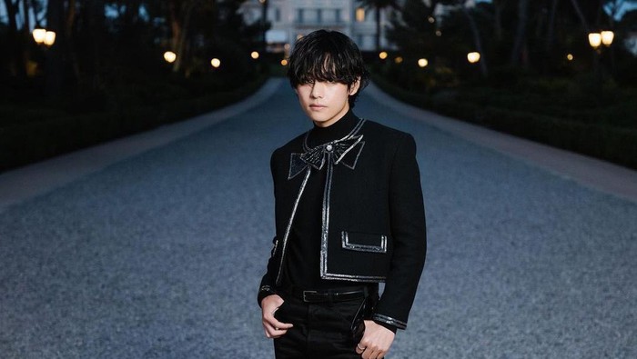 Lisa BLACKPINK, V BTS, Park Bo Gum Reuni di Acara Dinner CELINE