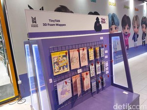 Annyeonghaseyo! Ada Merchandise Official BTS Gratis Hadir di Transmart Kokas