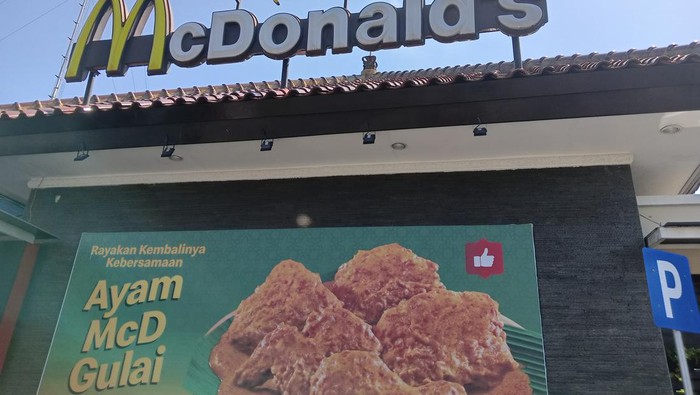McD Jimbaran, Jalan Uluwatu, Kuta Selatan, Badung, Rabu (24/5/2023). (Triwidiyanti/detikBali)