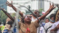Dalam aksinya mereka menuntut agar seluruh PLKB non-ASN di Kabupaten Nabire, Papua Tengah yang terdaftar pada KEPKABKKBN No.126 tahun 2021 diangkat menjadi ASN.