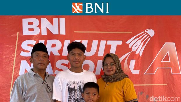 Moh. Zaki Ubaidillah, Ubed, BNI Sirnas A Surabaya 2023 Moh. Zaki Ubaidillah dan keluarga di BNI Sirnas A Surabaya 2023